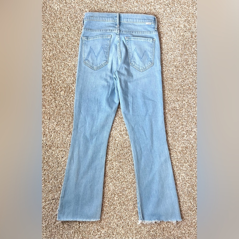 Mother The Insider Crop Step Fray in Hold my Hand Light Wash Size 26 - Picture 10 of 16